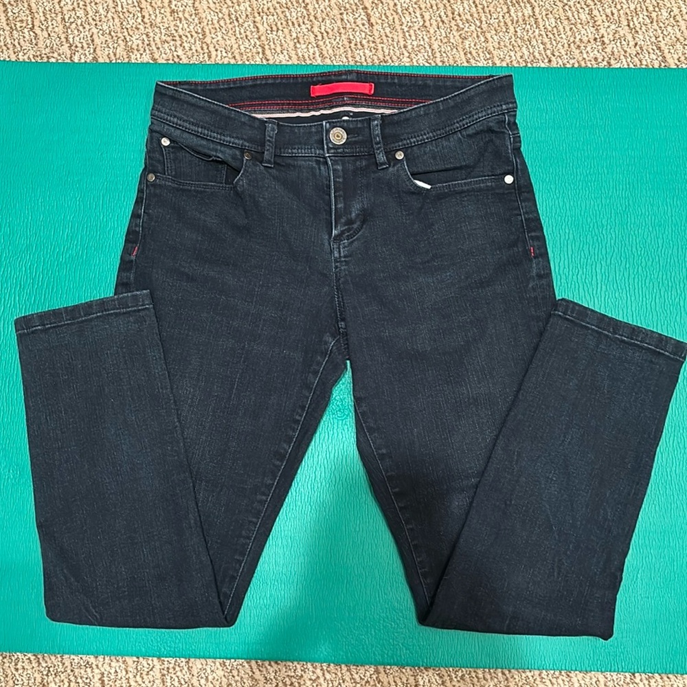 LL Bean performance stretch straight leg jeans, women’s size 8 petite